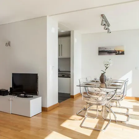 Rent4rest Parque Nações 17th Floor River View
