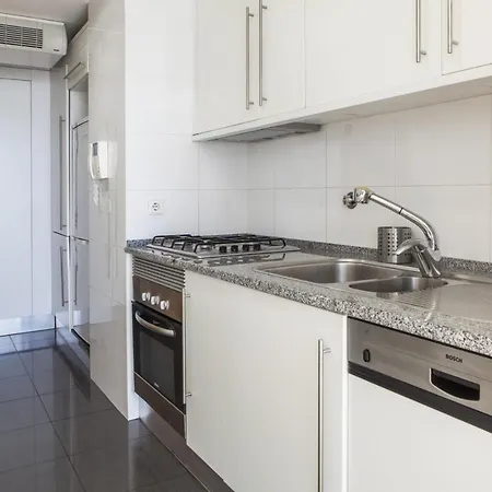 Rent4rest Parque Nações 17th Floor River View Appartement Lisboa
