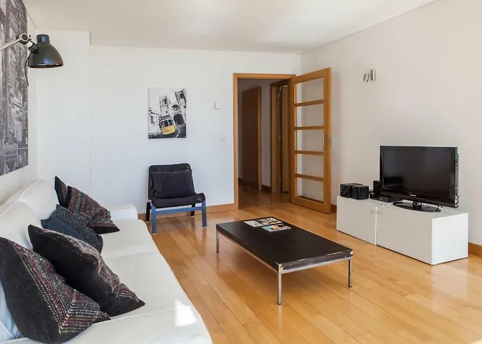 Rent4rest Parque Nacoes 17th Floor River View Lisboa