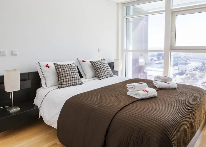 Rent4rest Parque Nacoes 17th Floor River View * Lisboa