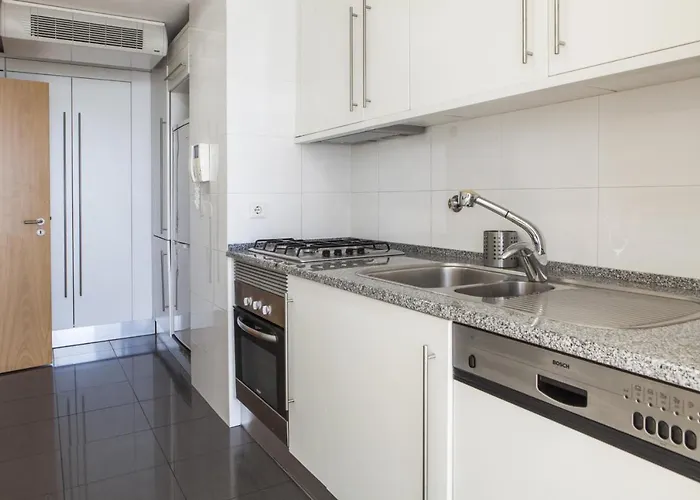 Rent4rest Parque Nacoes 17th Floor River View Apartman Lisboa