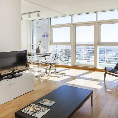 Rent4rest Parque Nacoes 17th Floor River View Apartman Lisboa