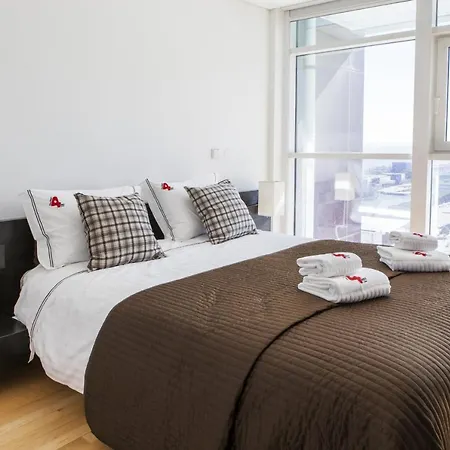 Rent4Rest Lisbon Parque Das Nacoes 17Th Floor River View * Lisbon