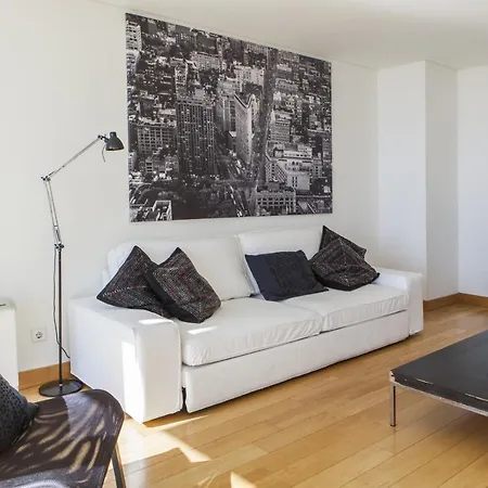 Rent4rest Parque Nacoes 17th Floor River View 리스본